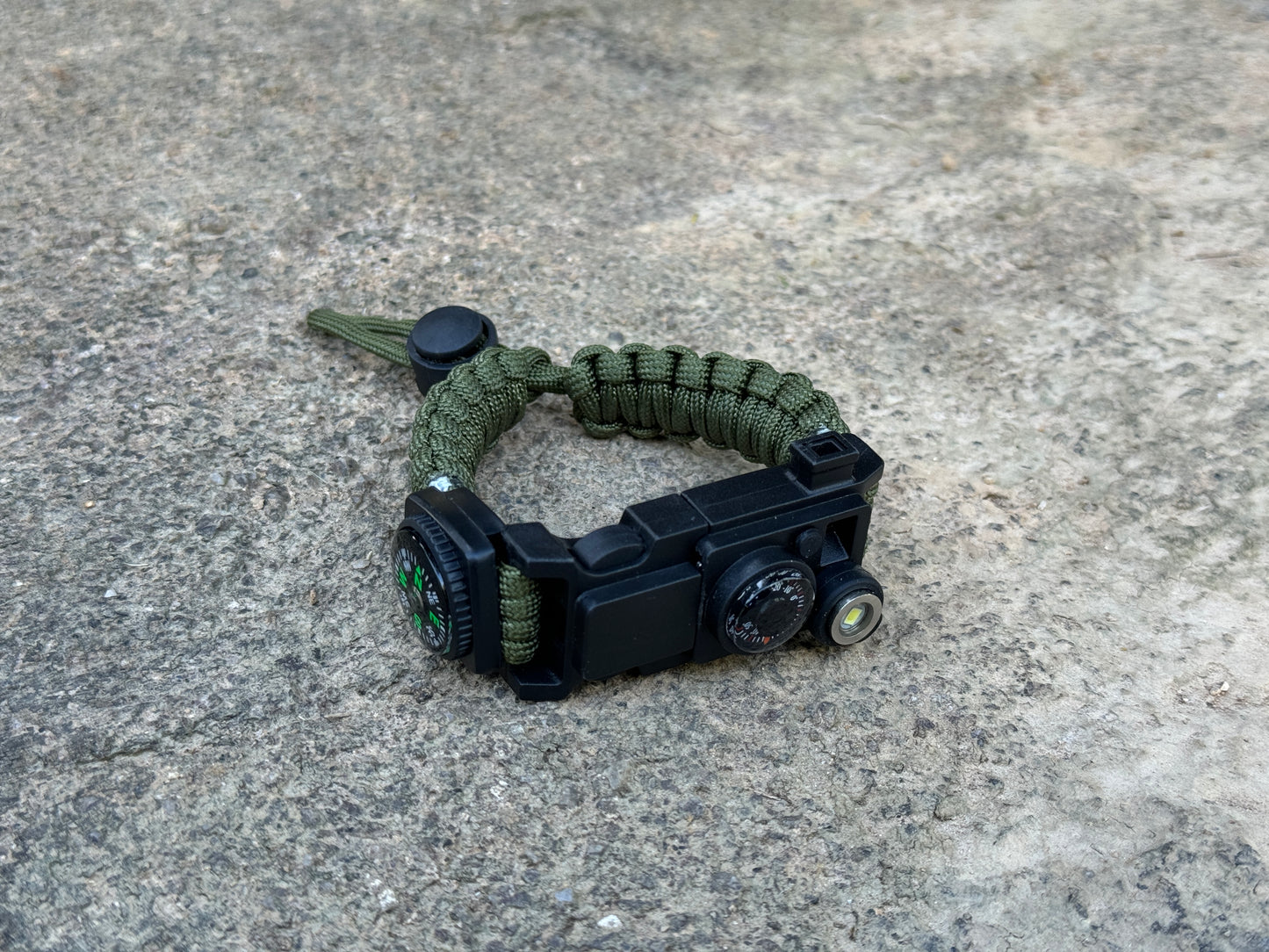 MultiMighty Paracord Survival Bracelet